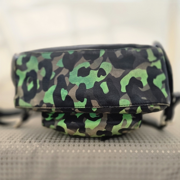 Versase - Picture 12 of 16